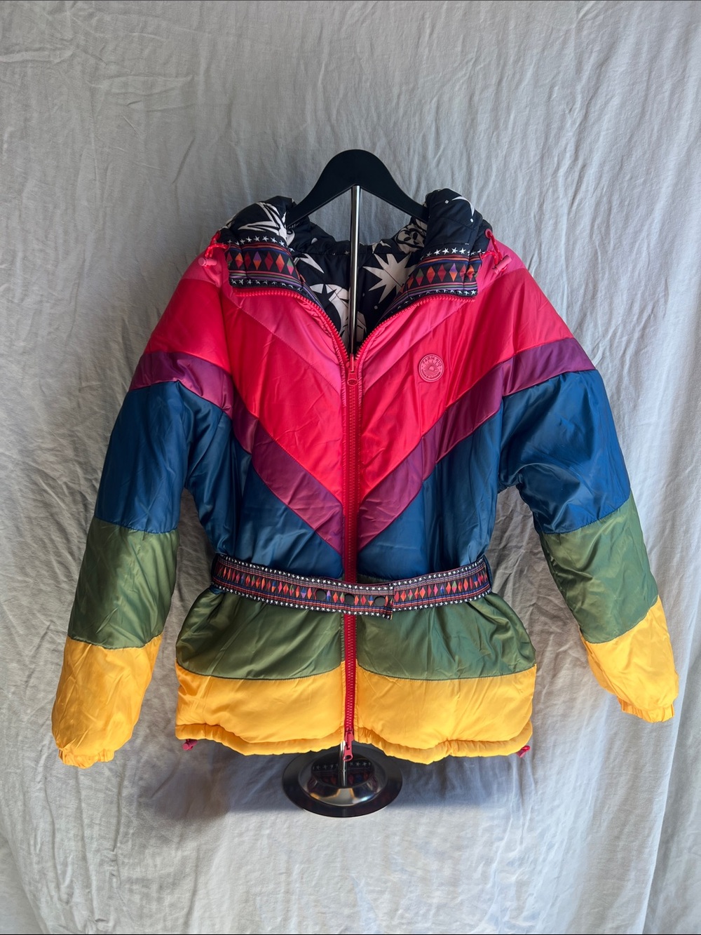 Farm Rio Cerrado Sky Reversible Puffer Jacket Size L Black White Rainbow - Picture 8 of 10